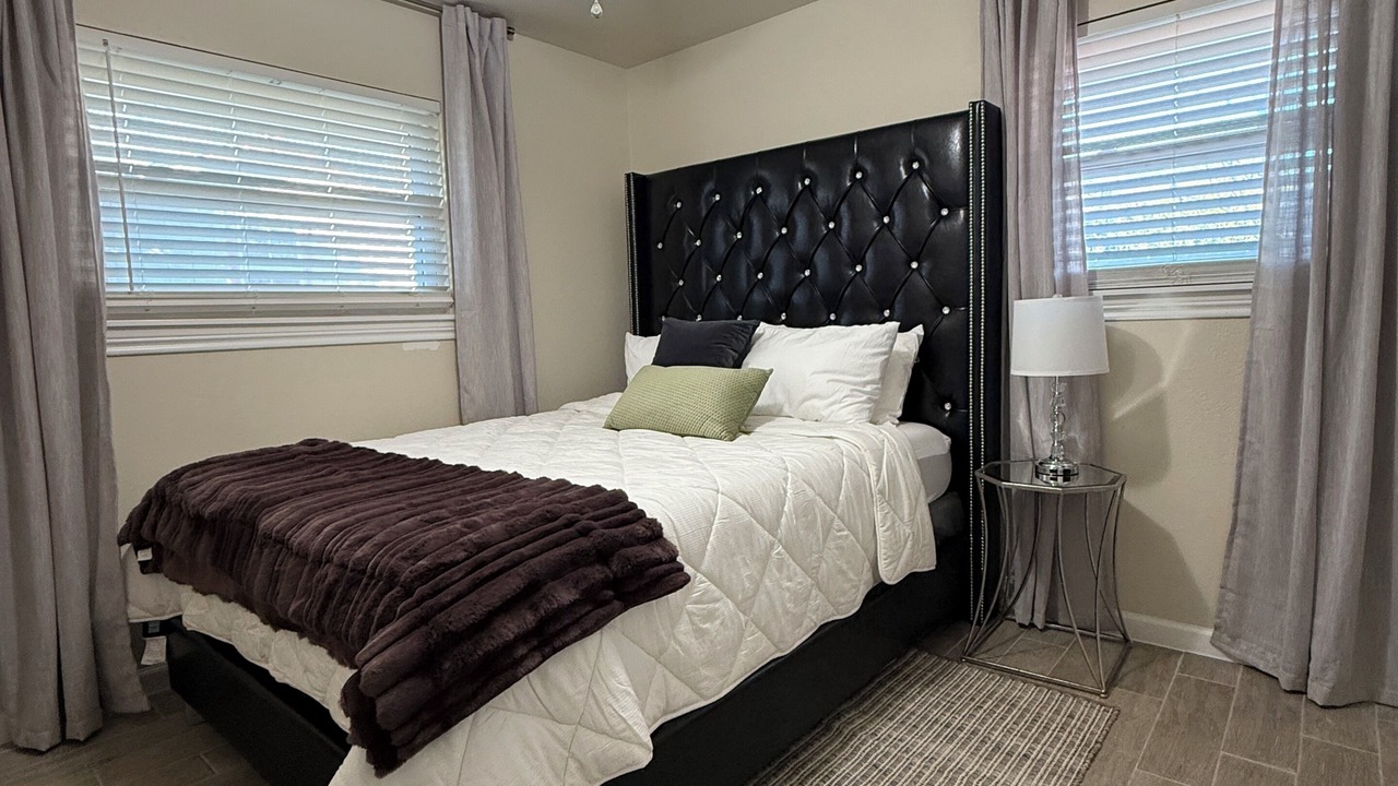 Photo of Bedroom in Southbelt/Ellington
