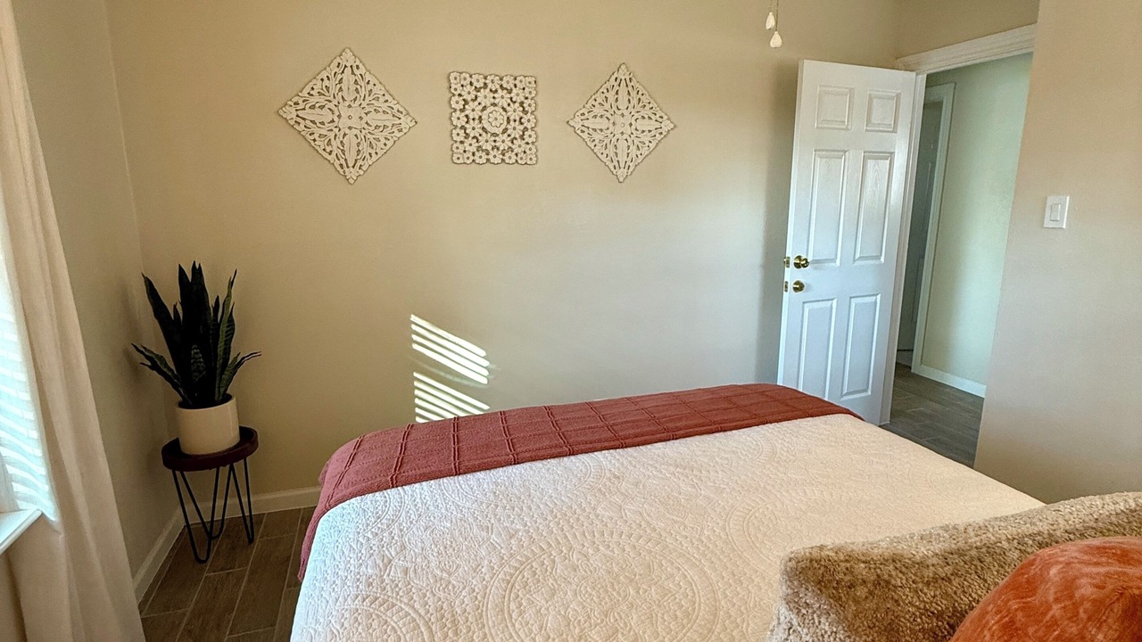 Photo of Bedroom in Southbelt/Ellington
