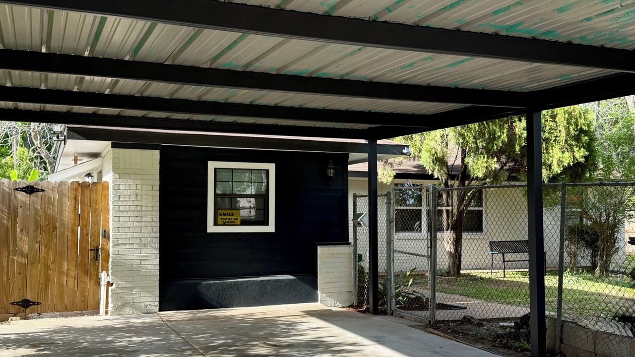 Photo of Outdoor in Southbelt/Ellington