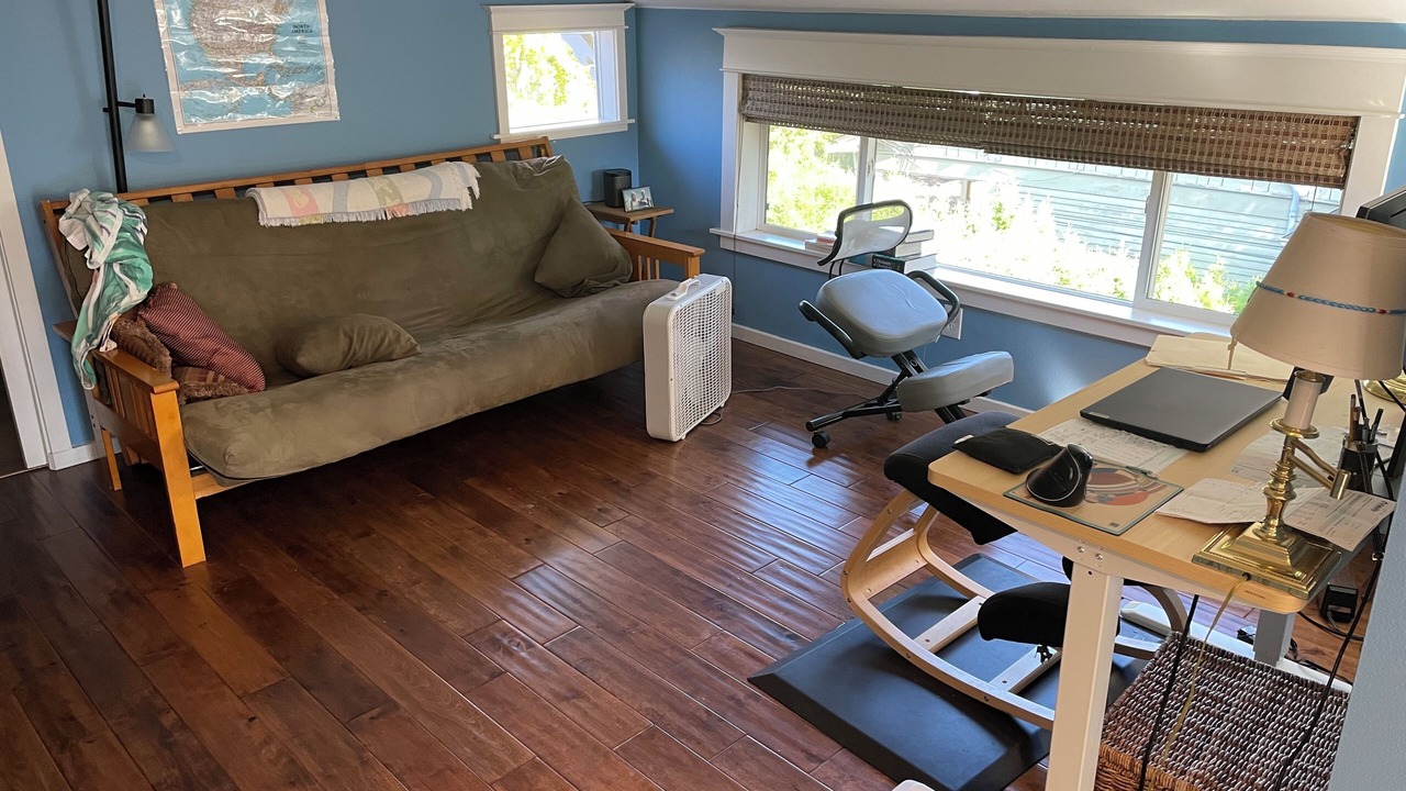 Photo of Livingroom in Sellwood-Moreland
