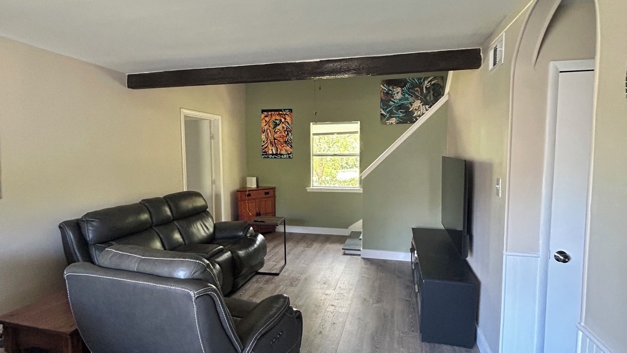 Photo of Livingroom in Lakeway