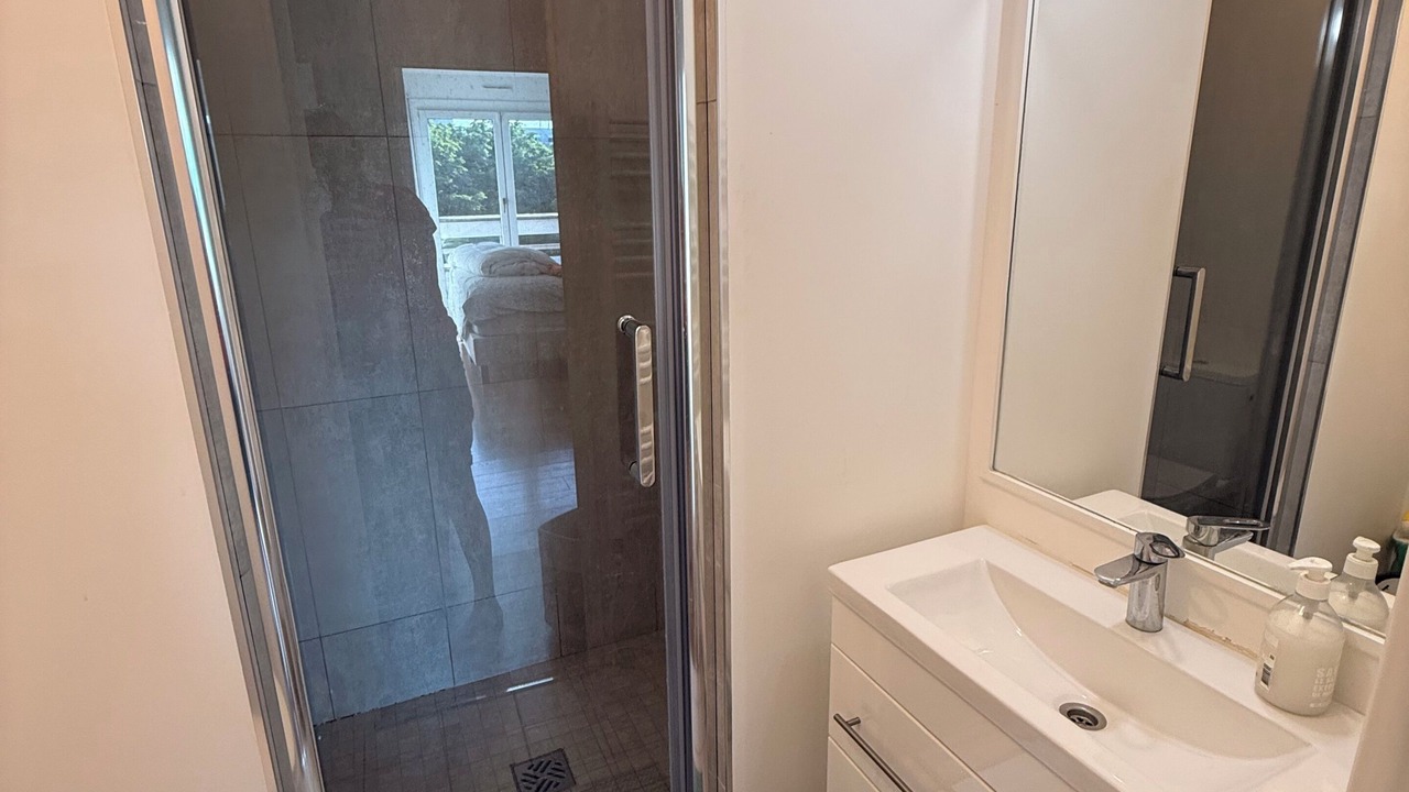 Photo of Bathroom in Levallois-Perret