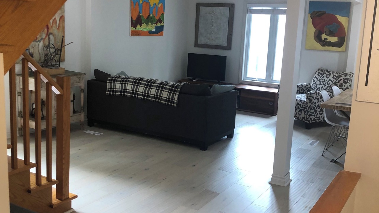 Photo of Livingroom in Strathcona