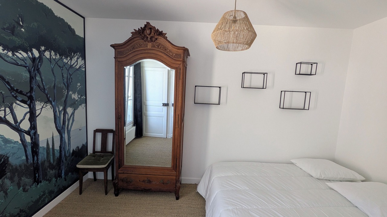 Photo of Bedroom in Neuilly-Plaisance
