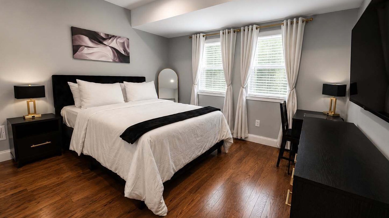 Photo of Bedroom in Teaneck