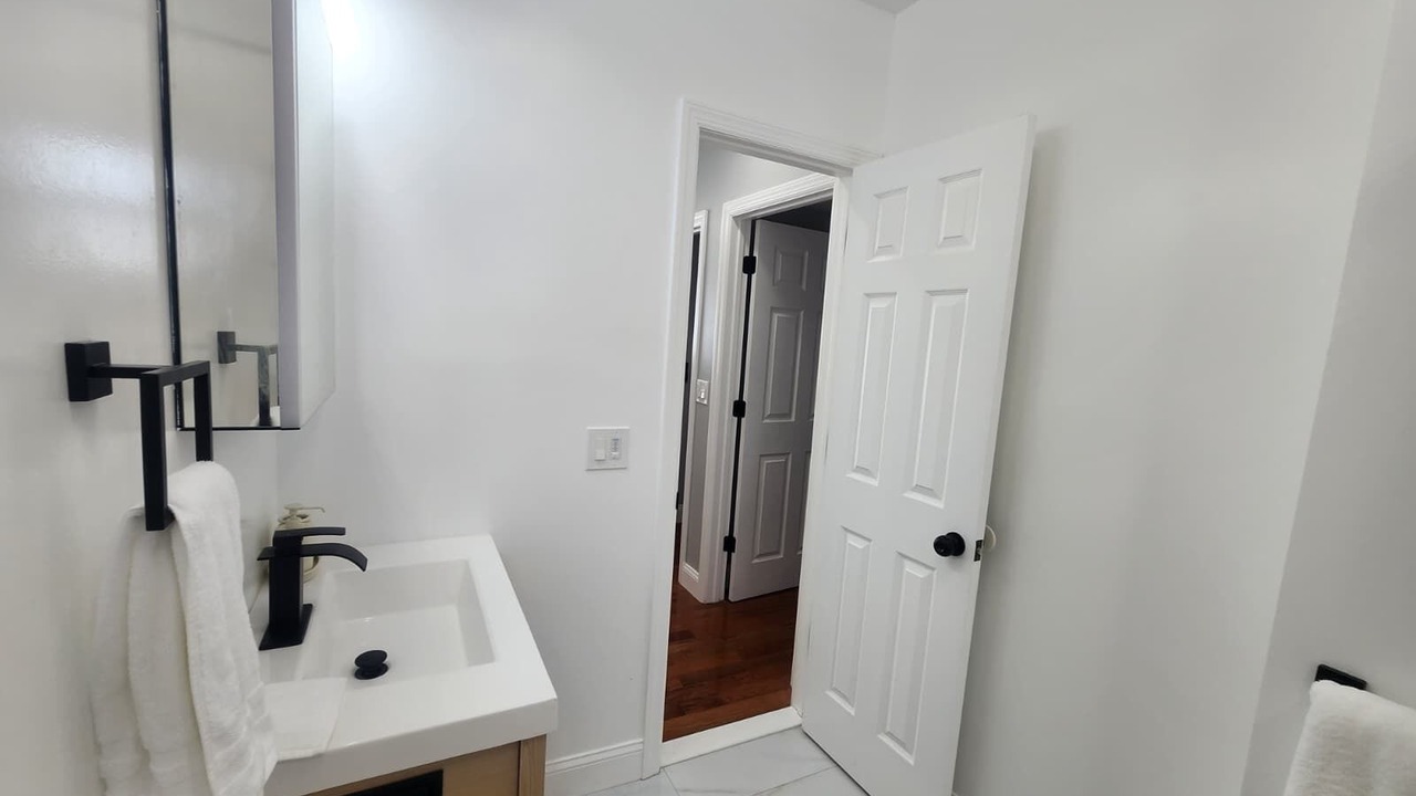 Photo of Bathroom in Teaneck