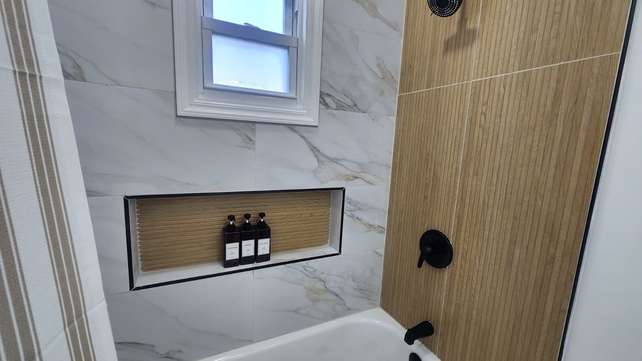Photo of Bathroom in Teaneck