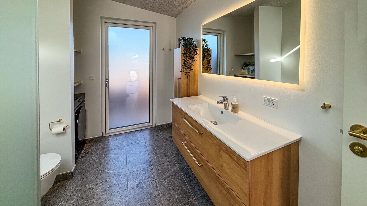 Photo of Bathroom in Flovt Strand