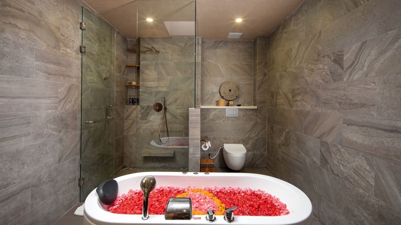 Photo of Bathroom in Sambahan