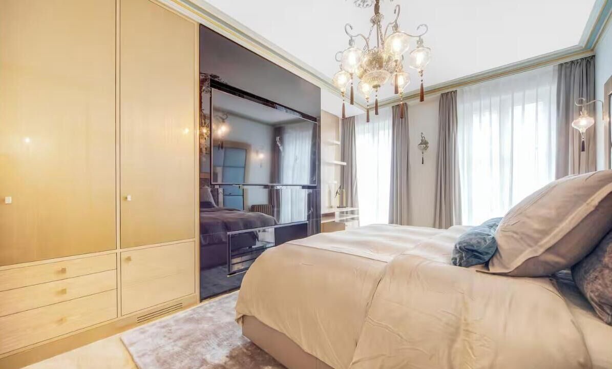 Photo of Bedroom in Faubourg-du-Roule