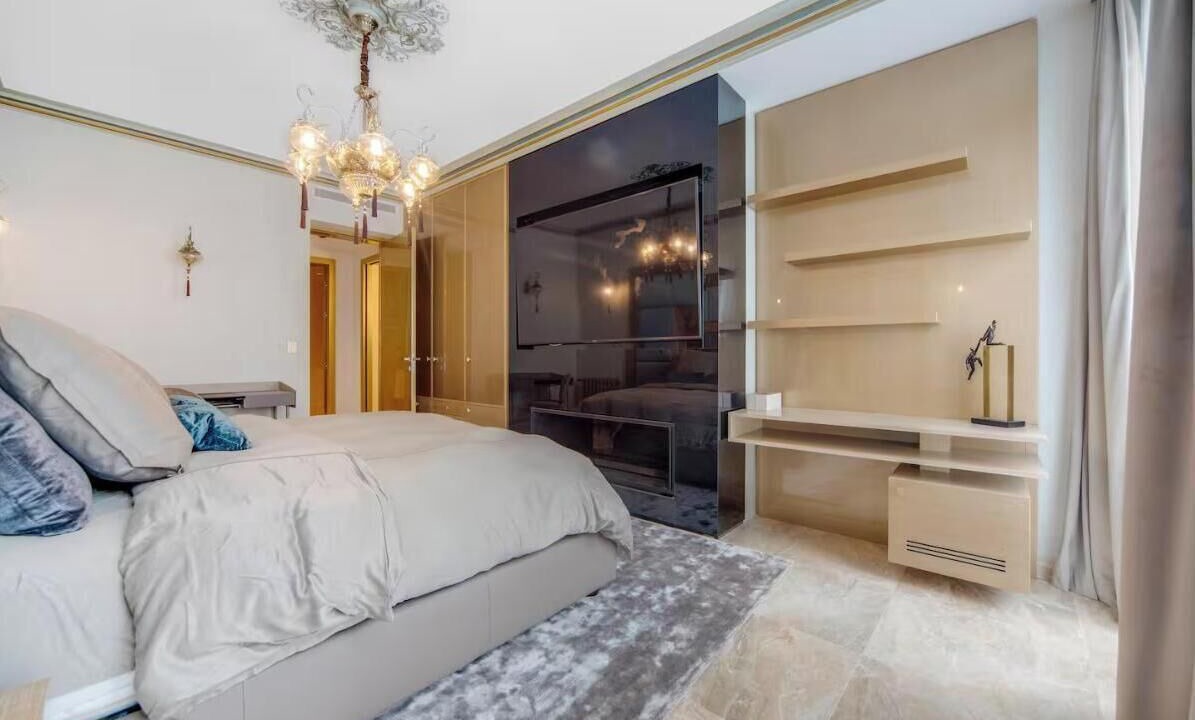 Photo of Bedroom in Faubourg-du-Roule