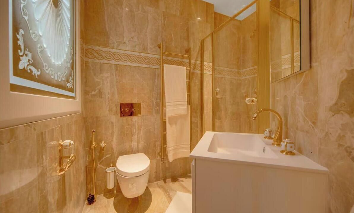Photo of Bathroom in Faubourg-du-Roule