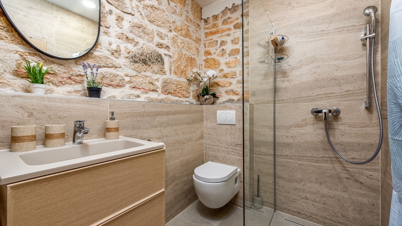 Photo of Bathroom in Oklaj