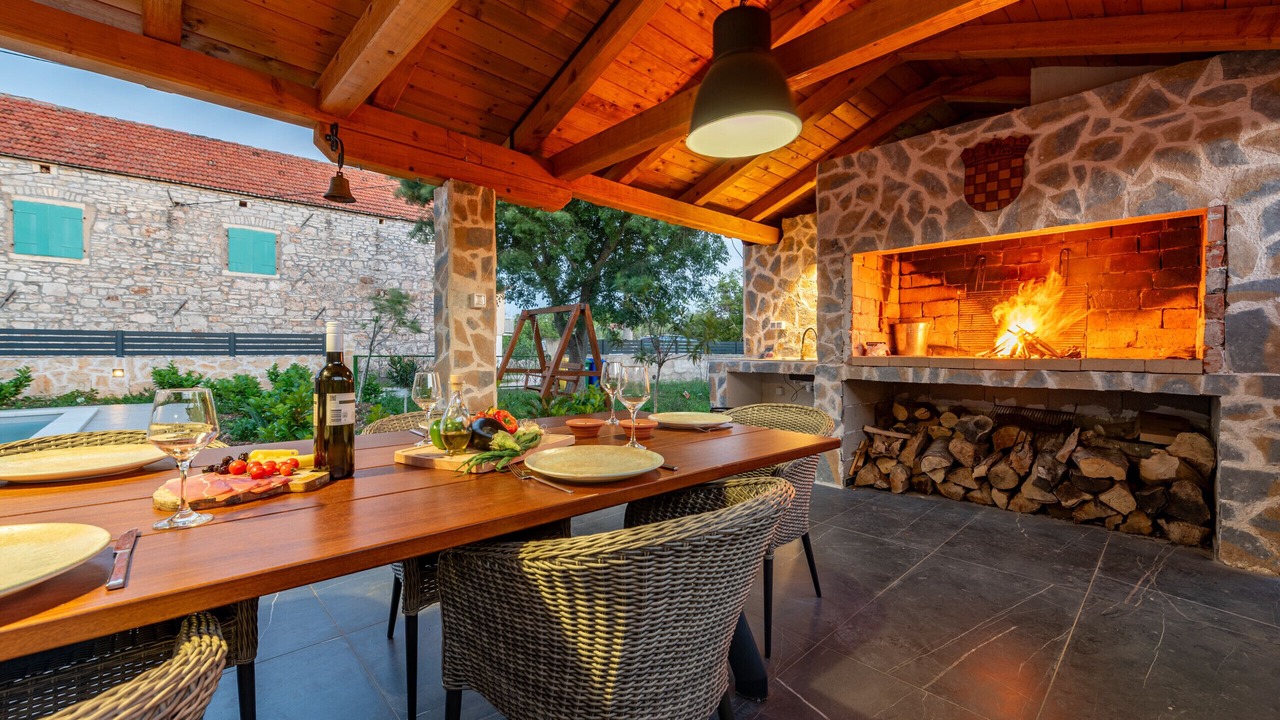 Photo of Outdoor in Oklaj