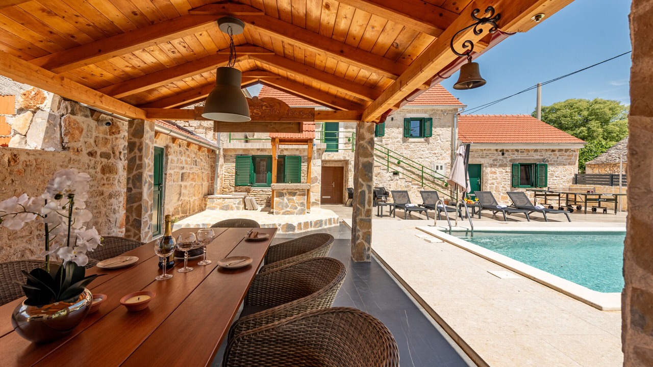 Photo of Outdoor in Oklaj