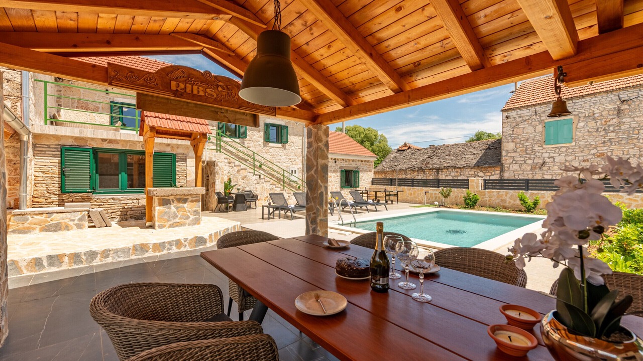 Photo of Outdoor in Oklaj