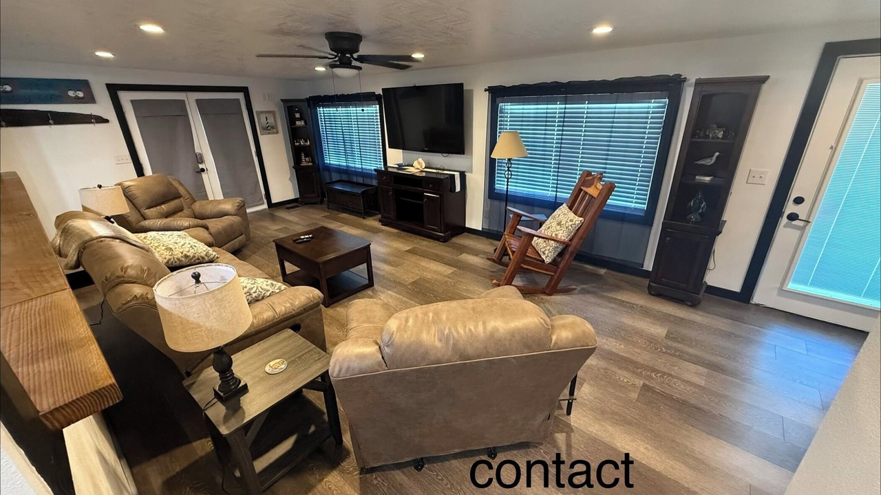 Photo of Livingroom in Hackberry