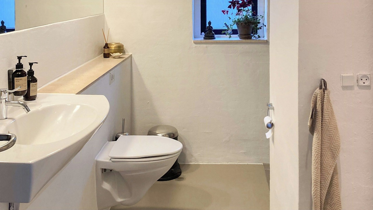 Photo of Bathroom in Beder Malling