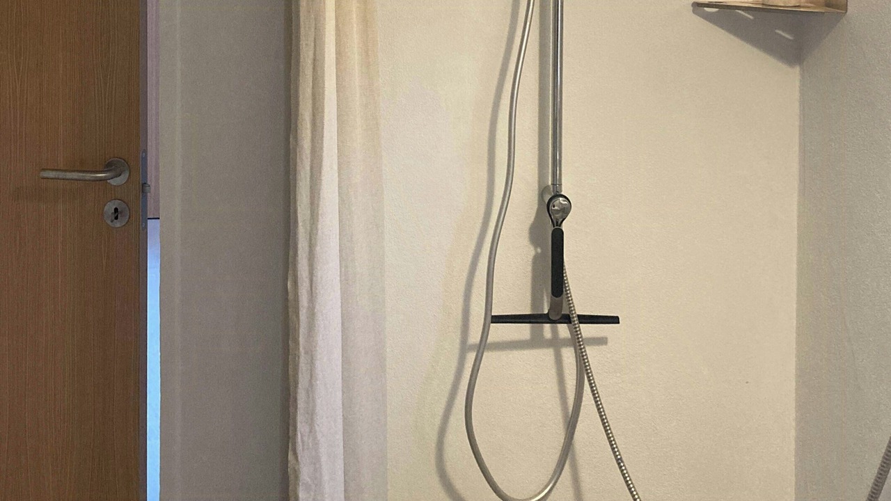 Photo of Bathroom in Beder Malling
