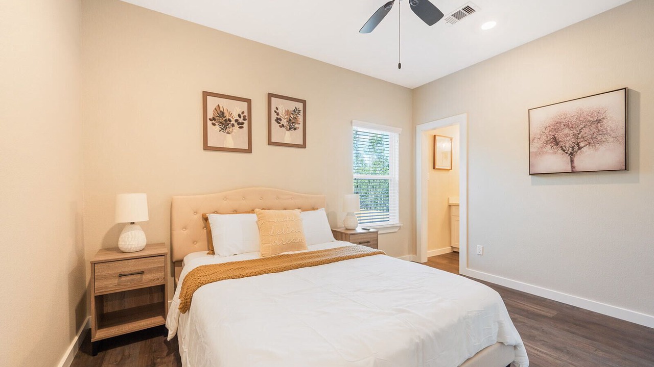 Photo of Bedroom in Northeast Houston