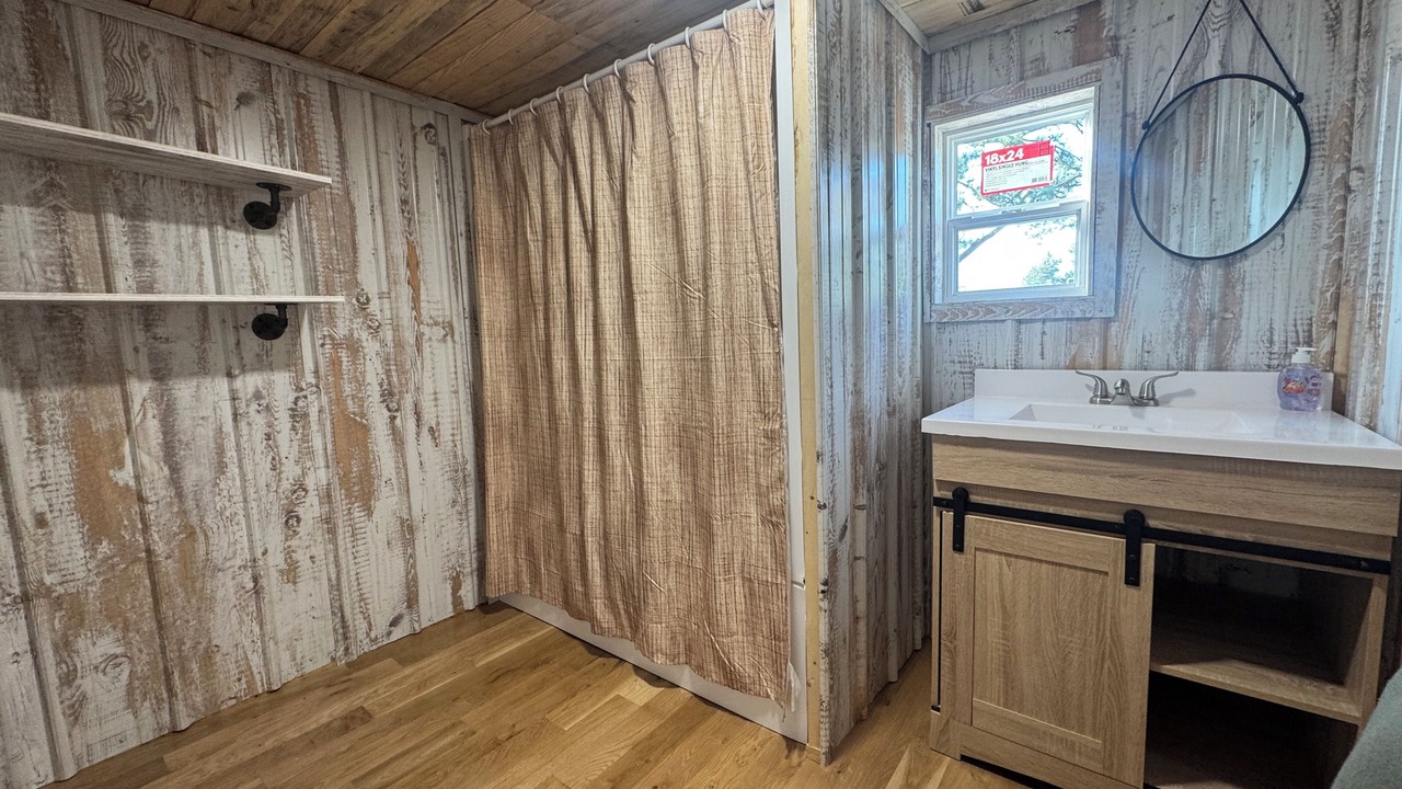 Photo of Bathroom in Montier