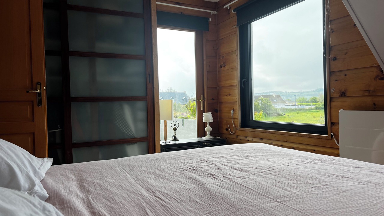 Photo of Bedroom in Urville-Nacqueville