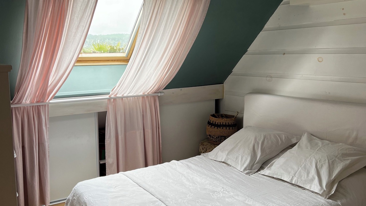 Photo of Bedroom in Urville-Nacqueville