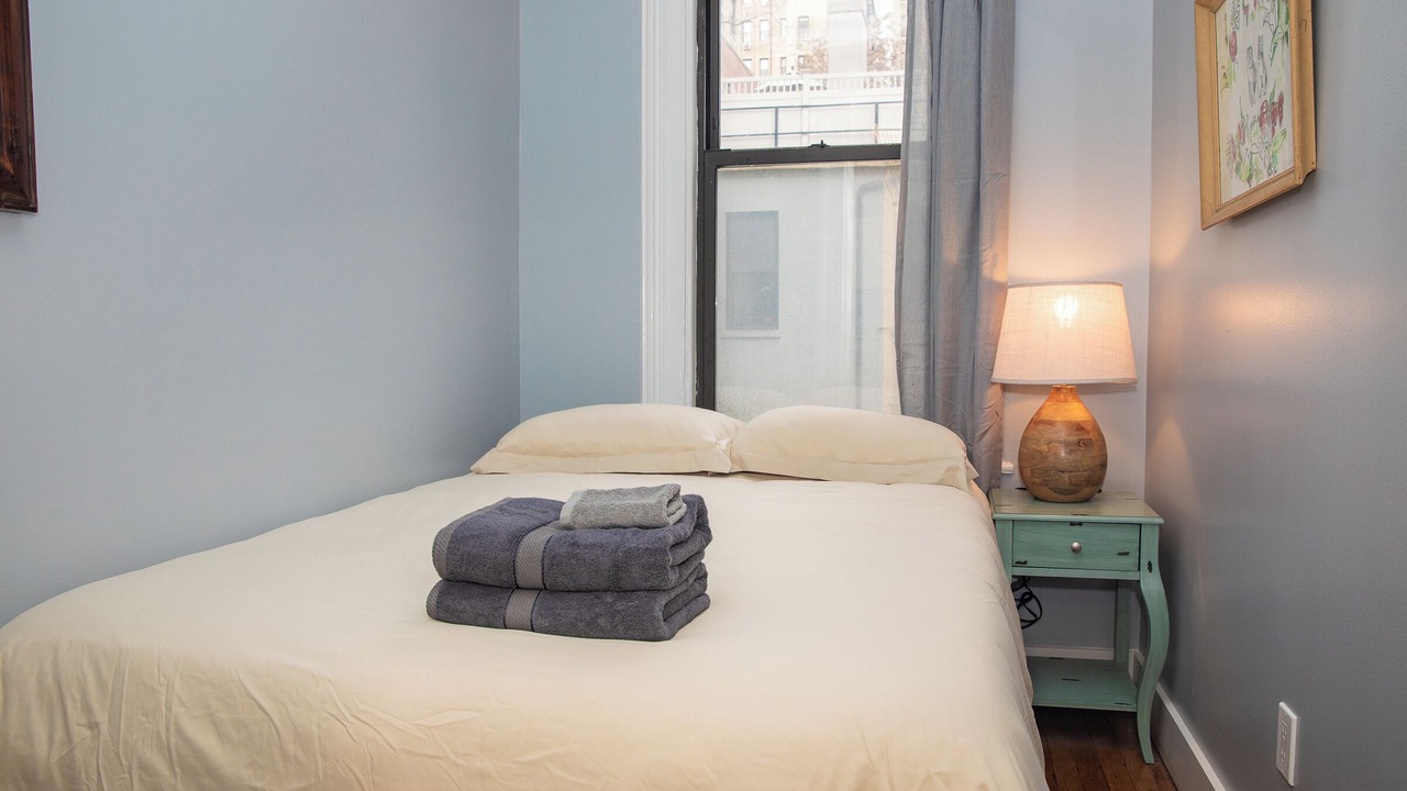 Photo of Bedroom in Sutton Place