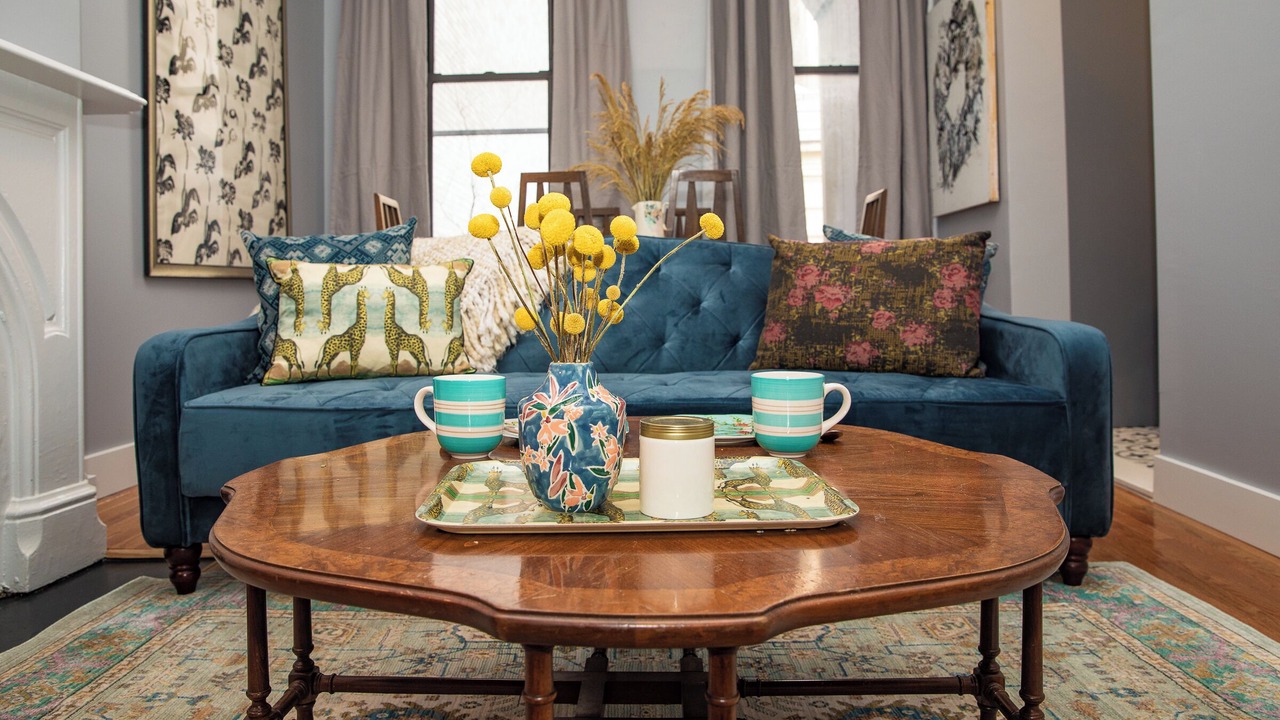 Photo of Livingroom in Sutton Place