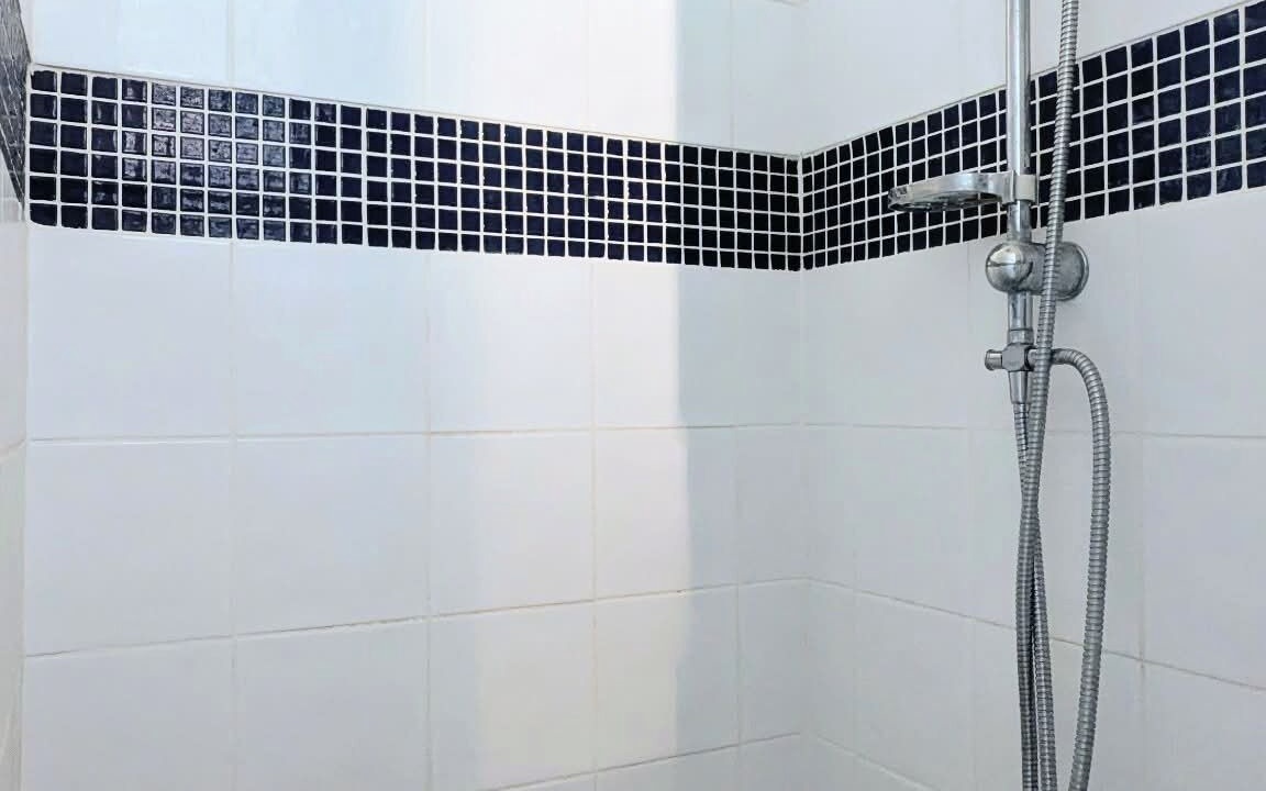 Photo of Bathroom in Saint-Andre-d'Olerargues