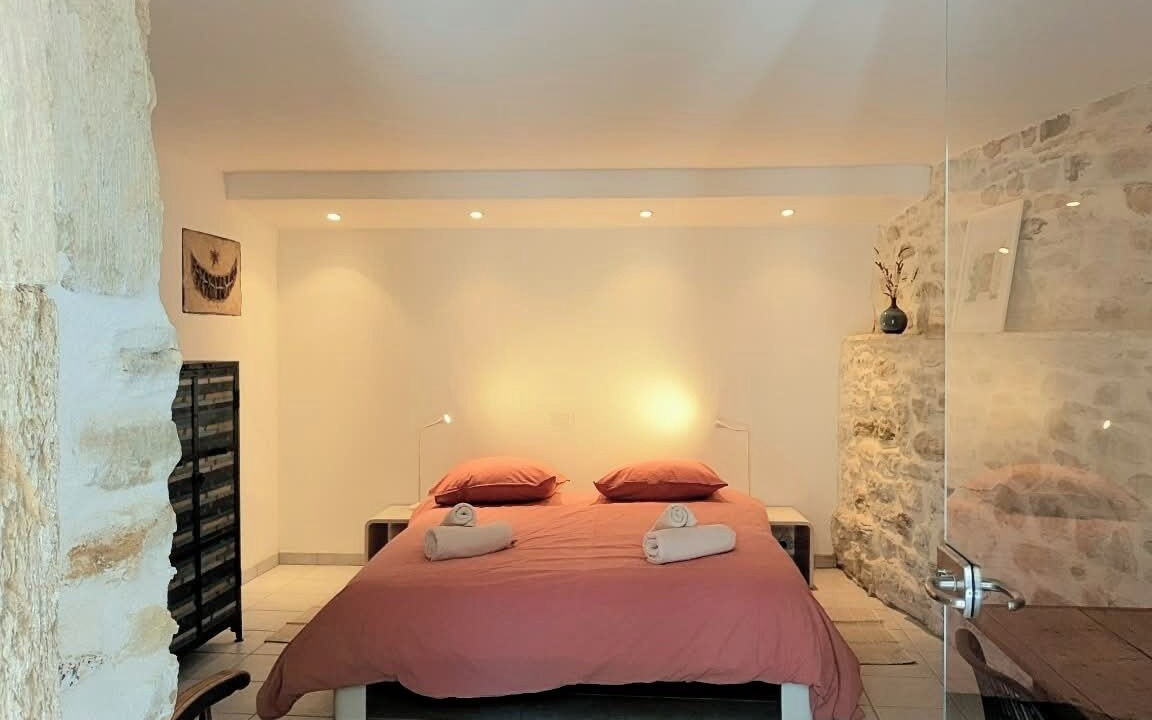 Photo of Bedroom in Saint-Andre-d'Olerargues