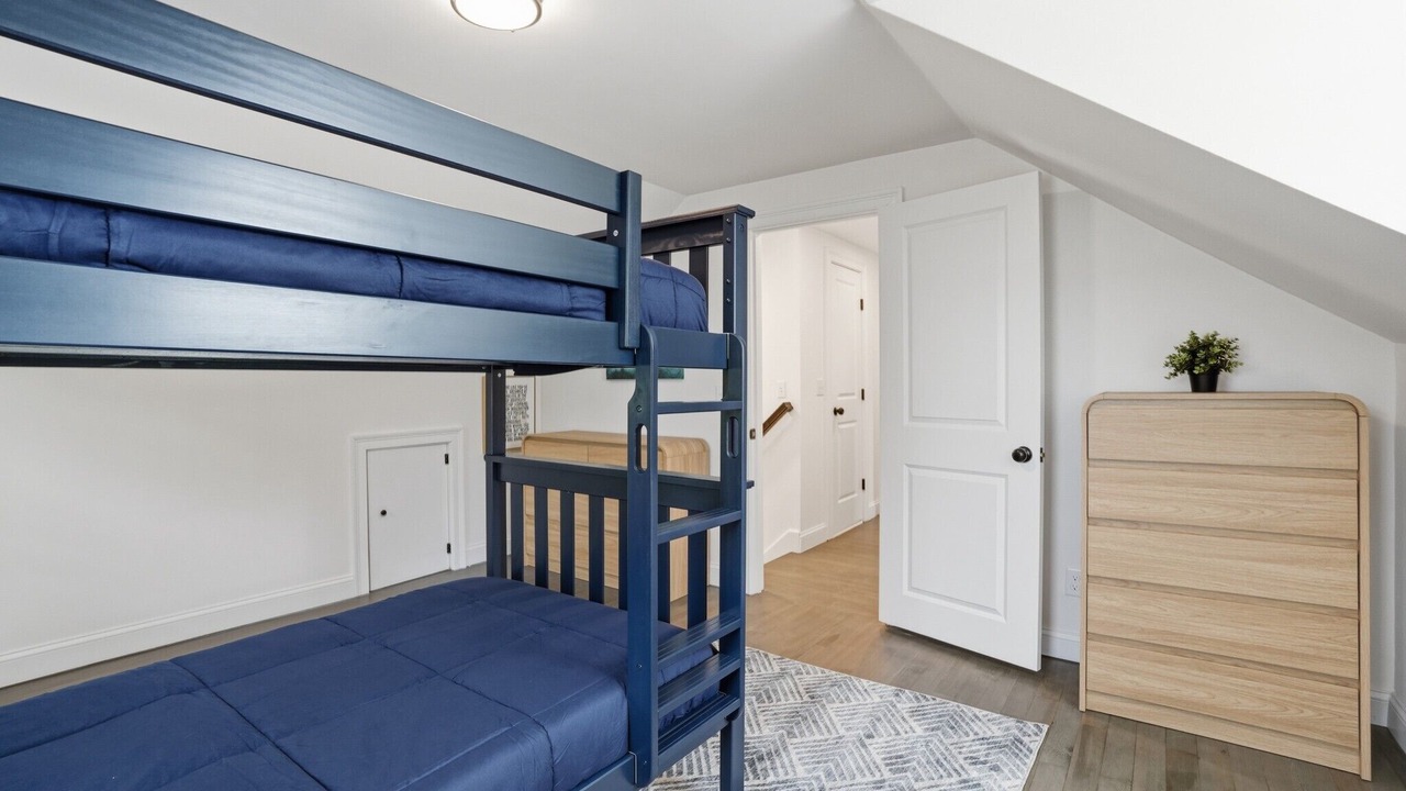 Photo of Bedroom in Warren
