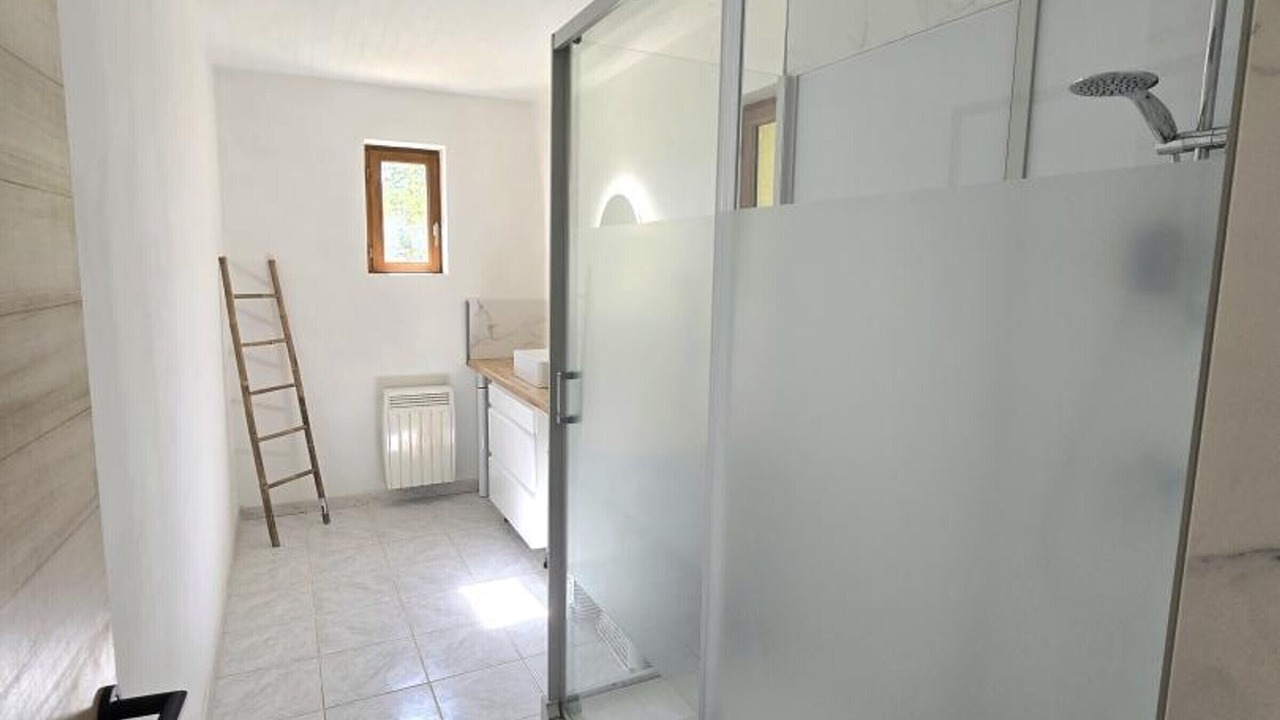 Photo of Bathroom in Sainte-Alvere