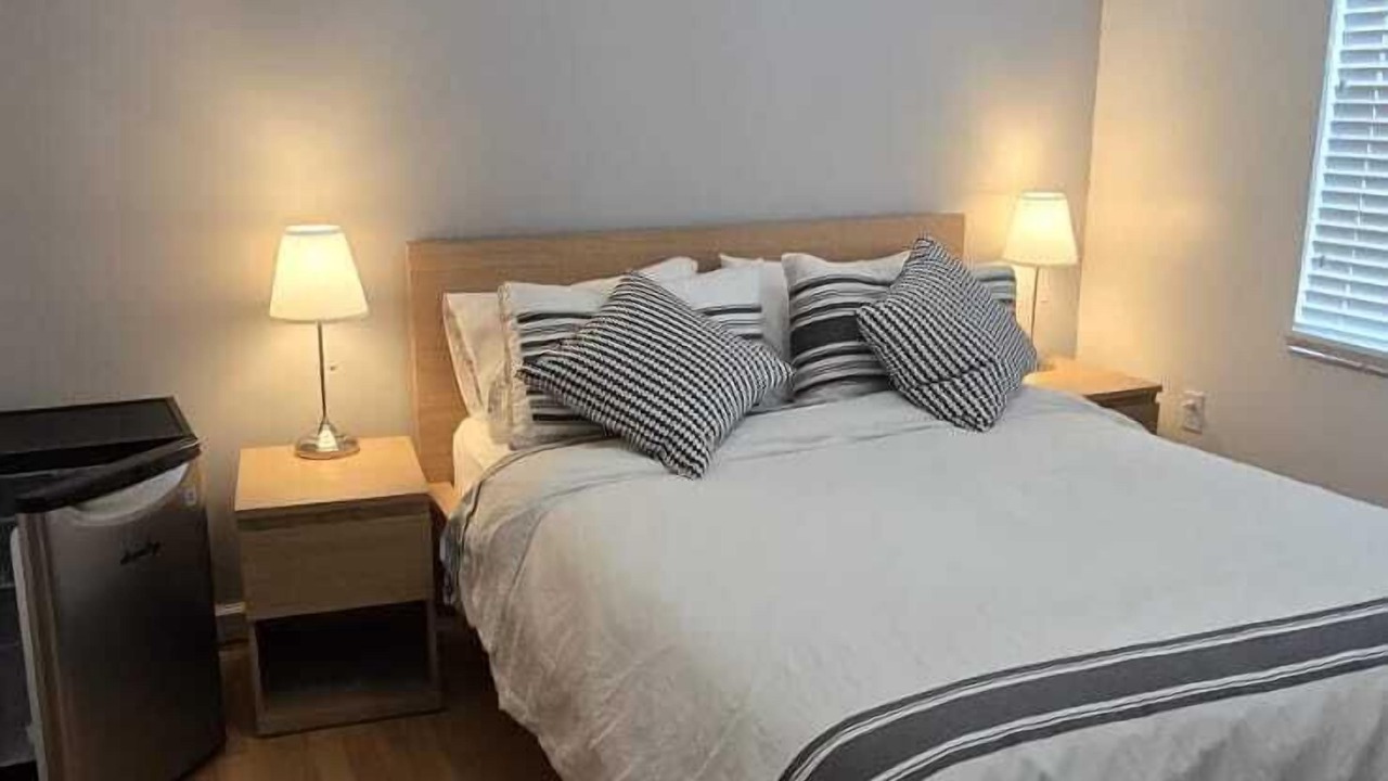 Photo of Bedroom in Sunrise