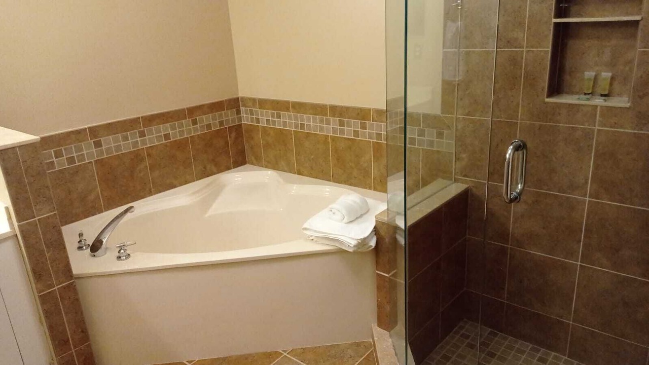 Photo of Bathroom in Sunrise