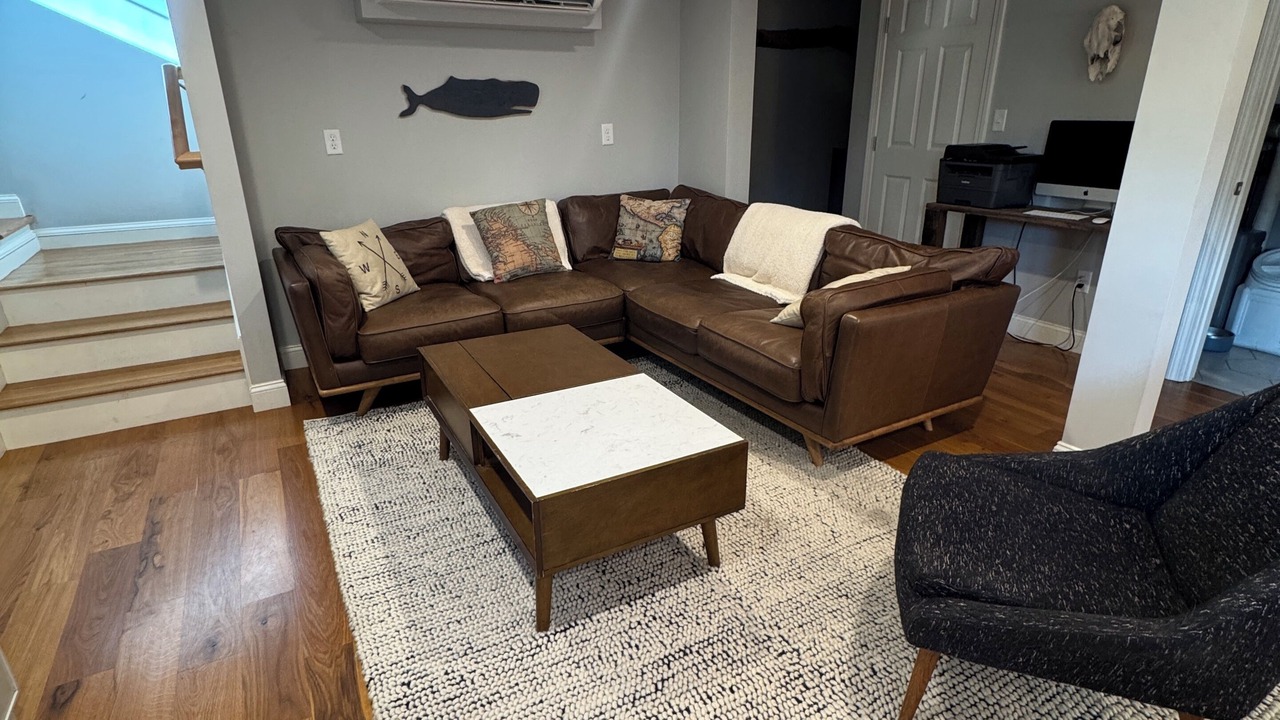 Photo of Livingroom in Foxboro
