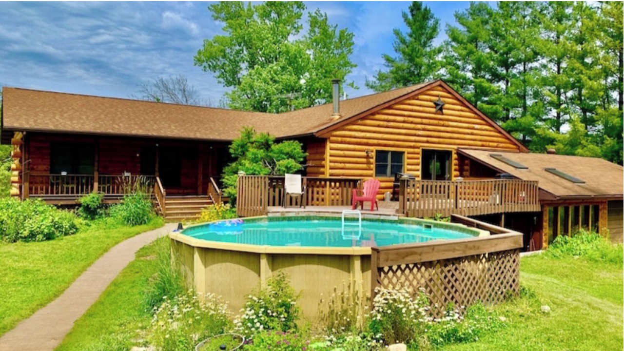 Photo of Outdoor in Lansing