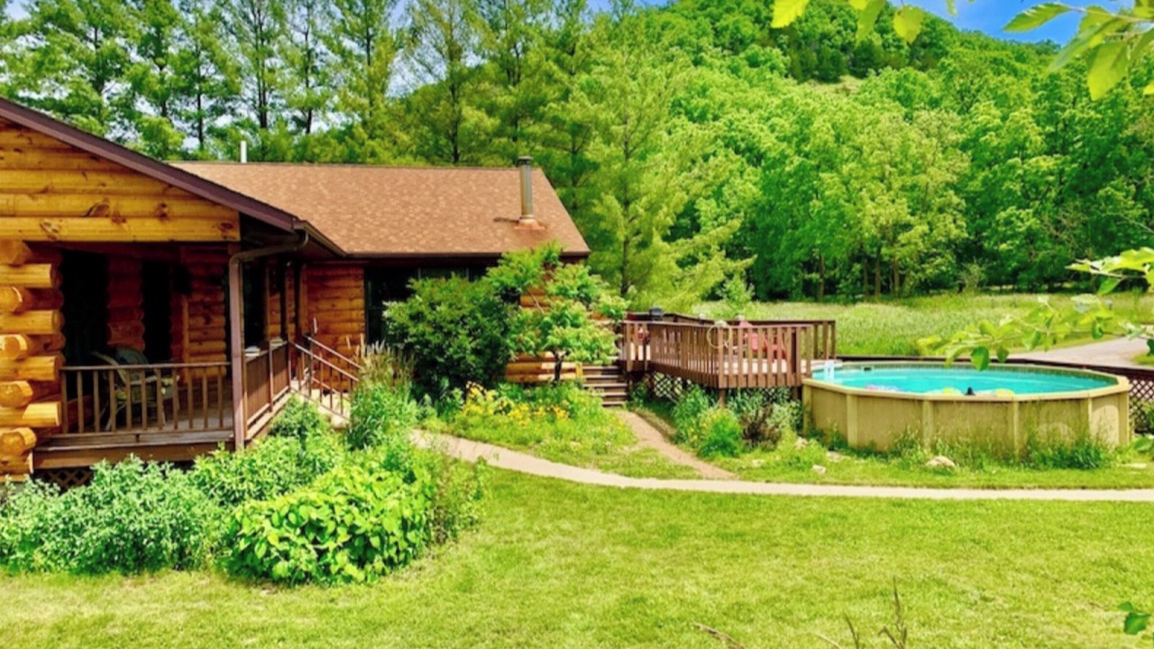 Photo of Outdoor in Lansing