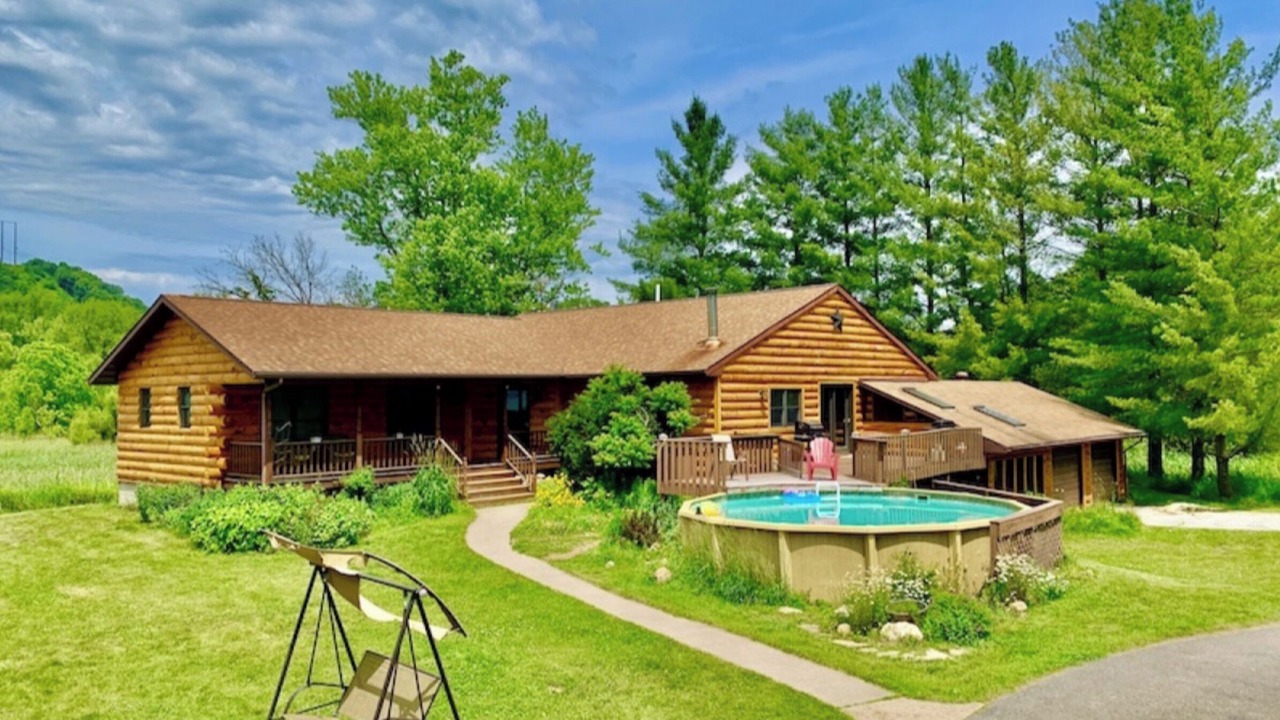 Photo of Outdoor in Lansing