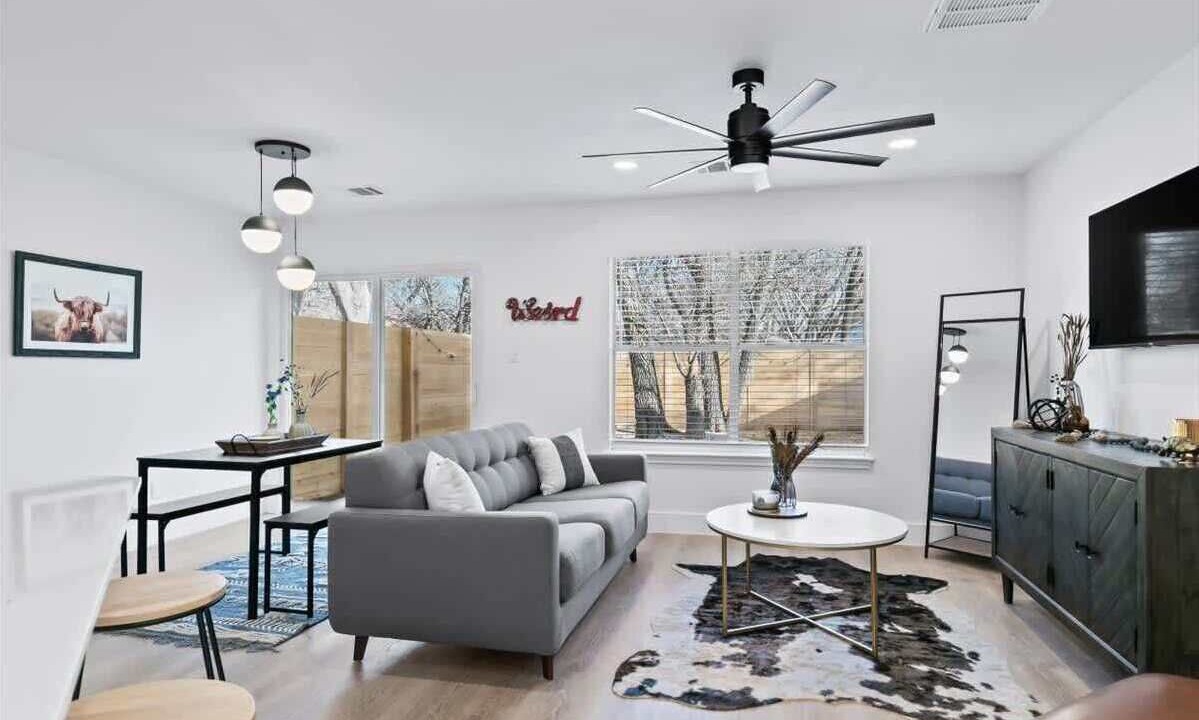 Photo of Livingroom in Tanglewood Forest