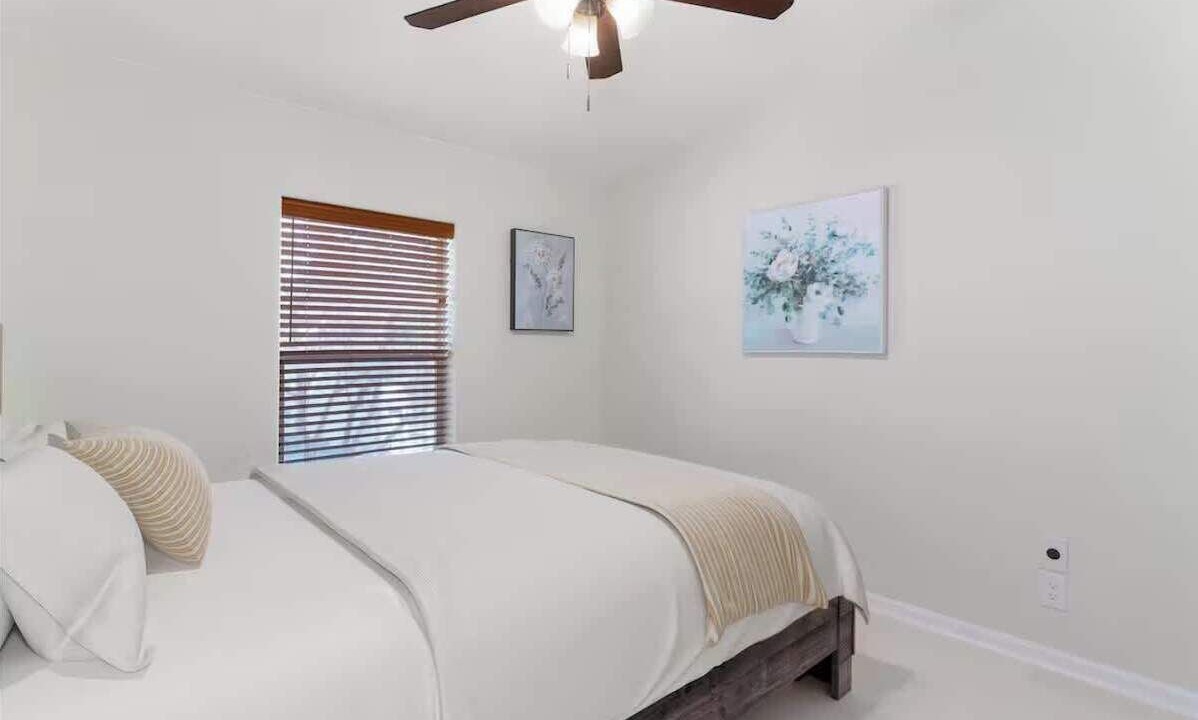 Photo of Bedroom in Kyle