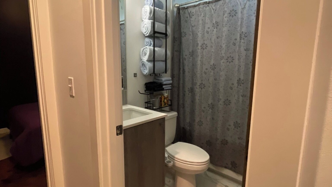 Photo of Bathroom in Minor