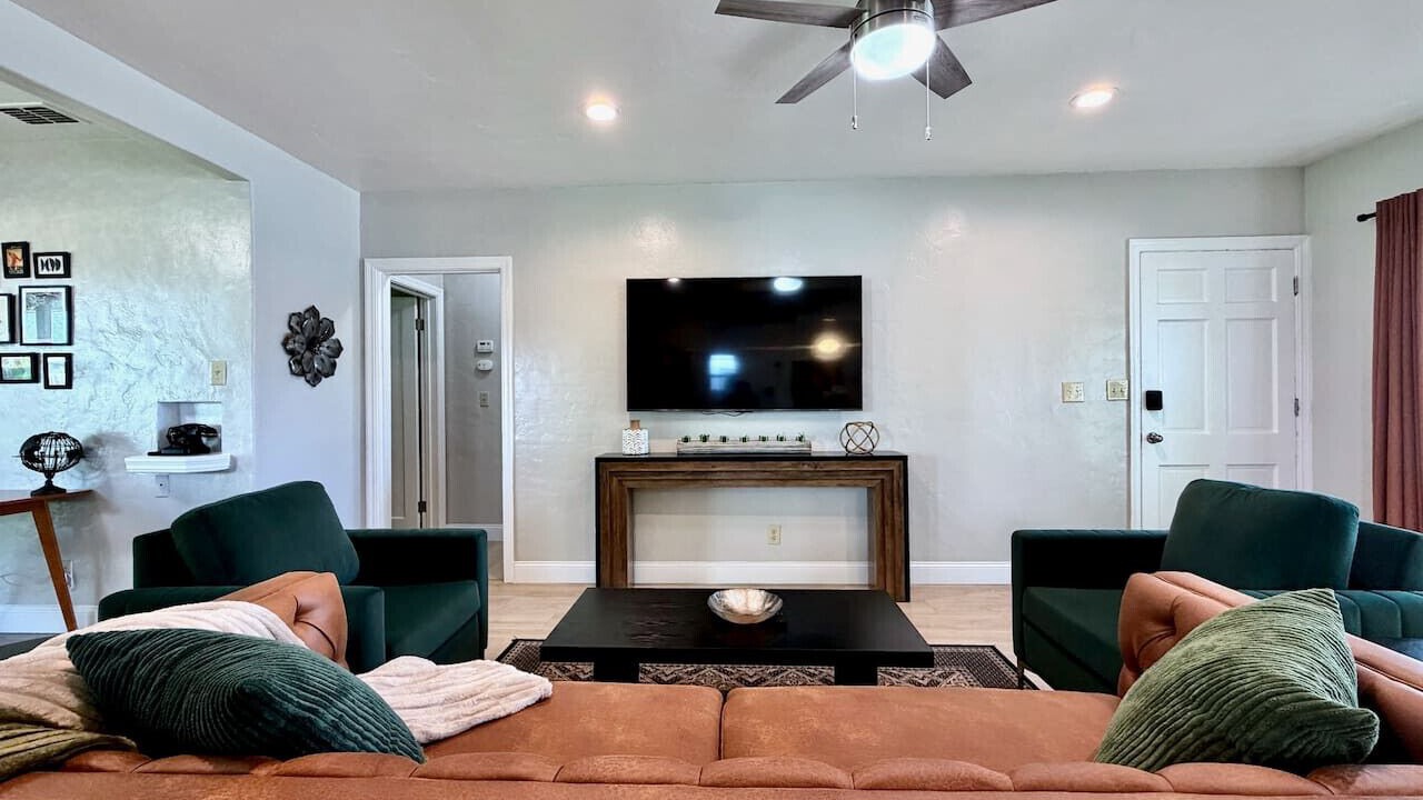 Photo of Livingroom in West Sacramento