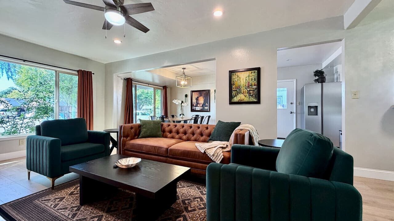 Photo of Livingroom in West Sacramento