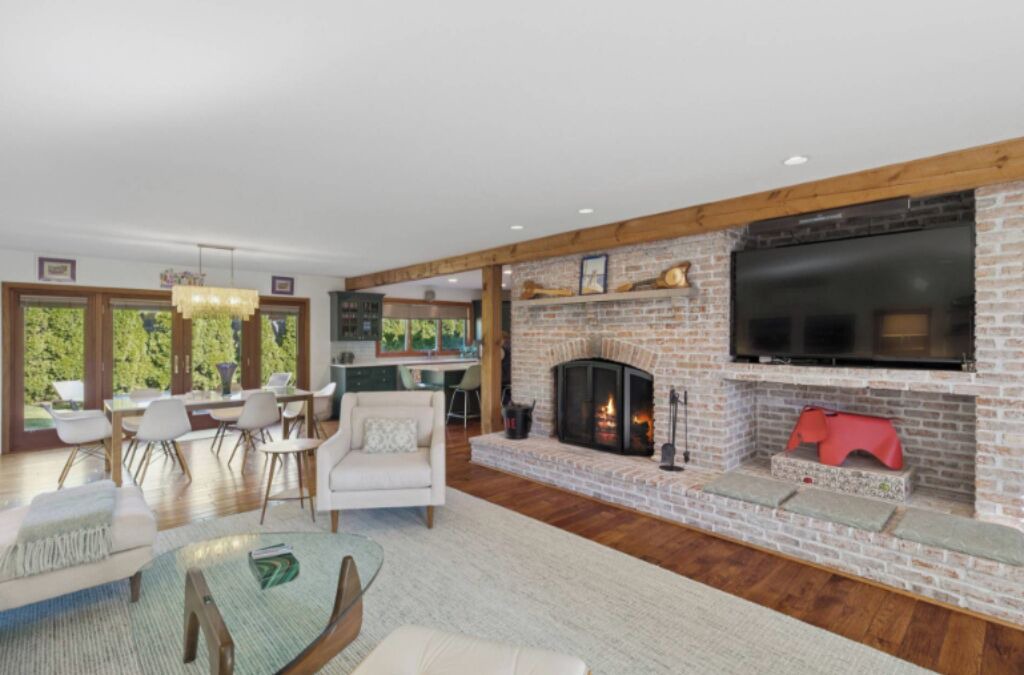 Photo of Livingroom in Village of East Hampton