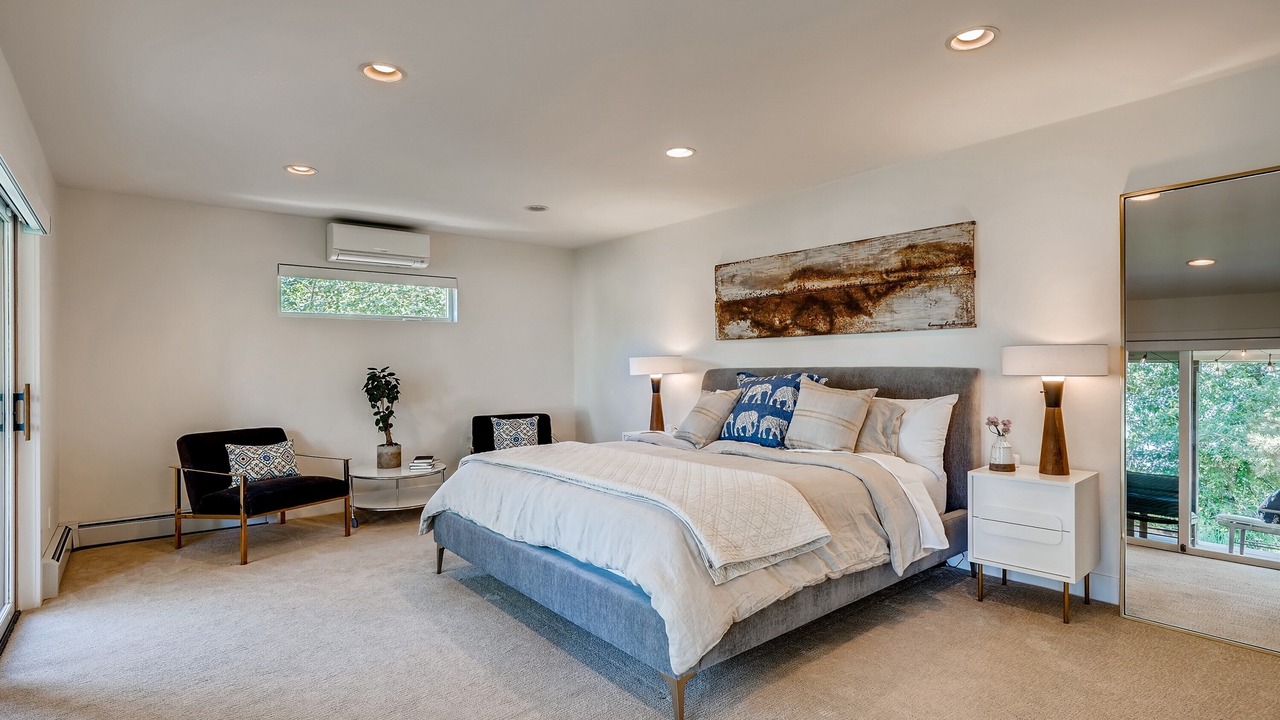 Photo of Bedroom in Highland Park