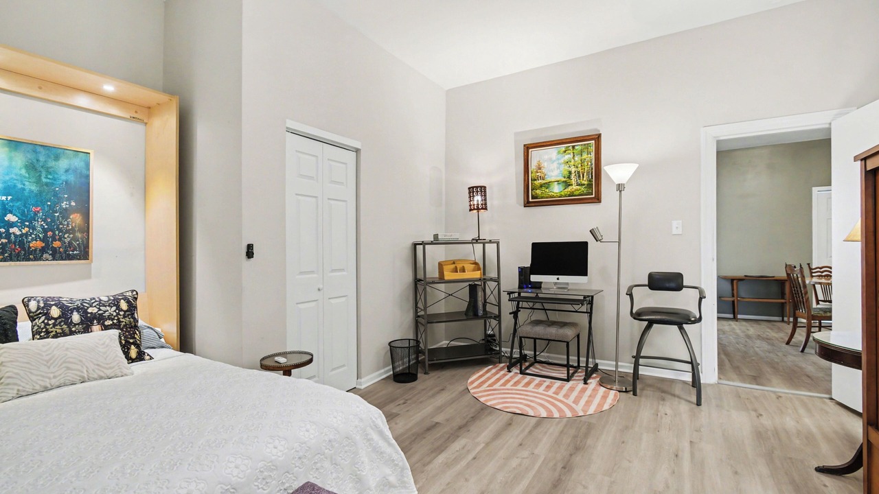 Photo of Bedroom in Tower Grove South