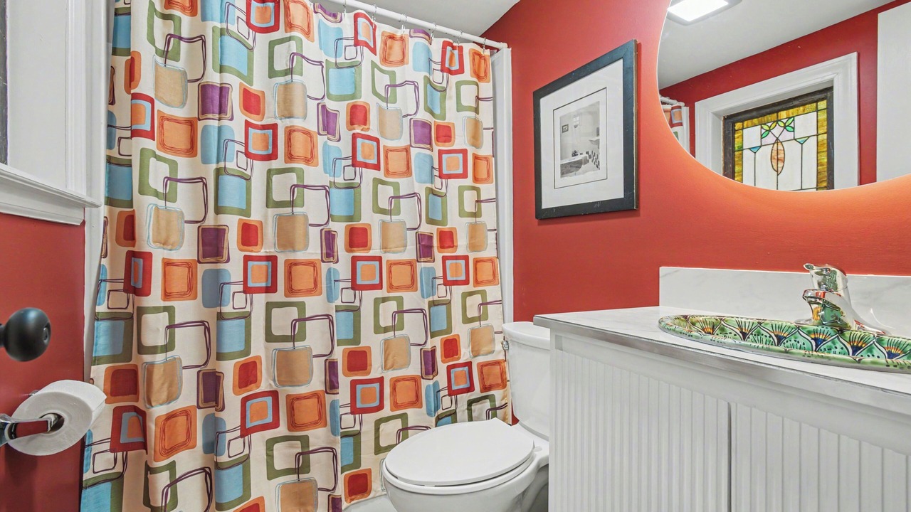 Photo of Bathroom in Tower Grove South
