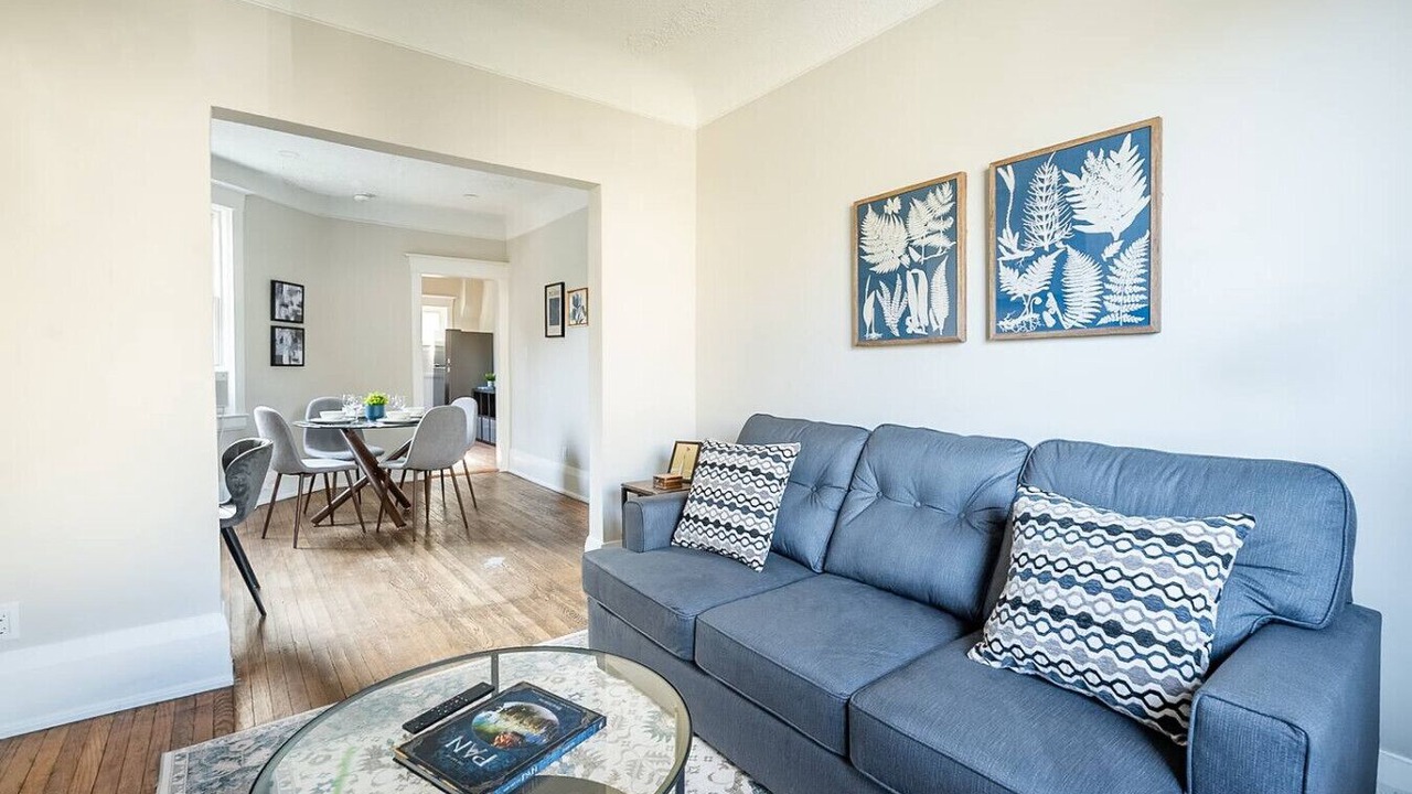 Photo of Livingroom in Trinity - Bellwoods