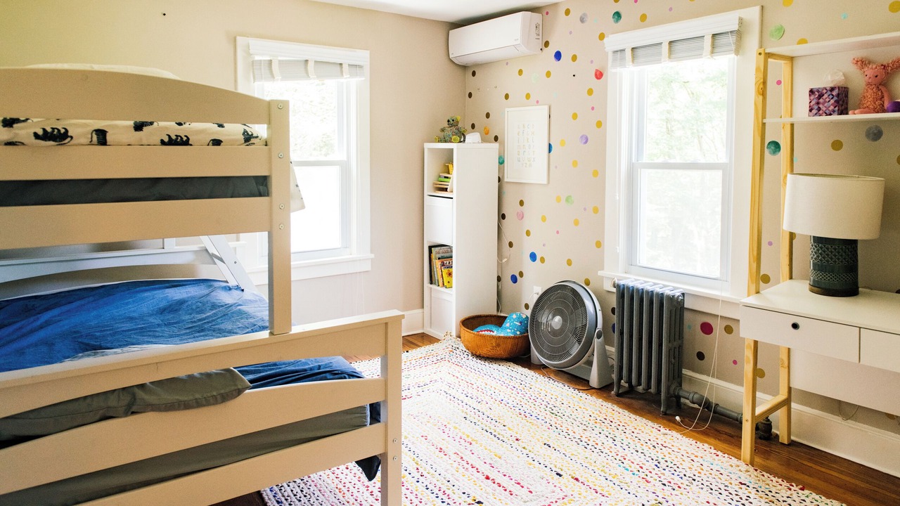 Photo of Bedroom in Swan Lake